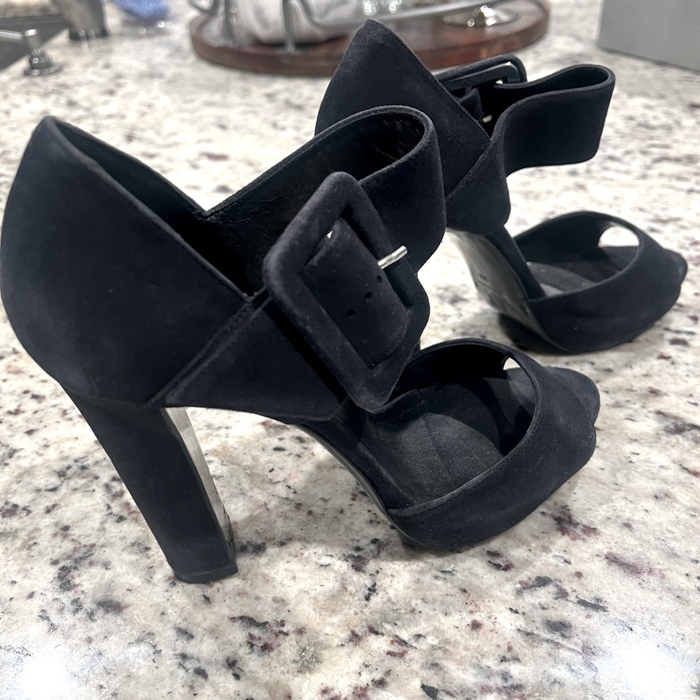 Pierre Hardy Navy Blue Heels